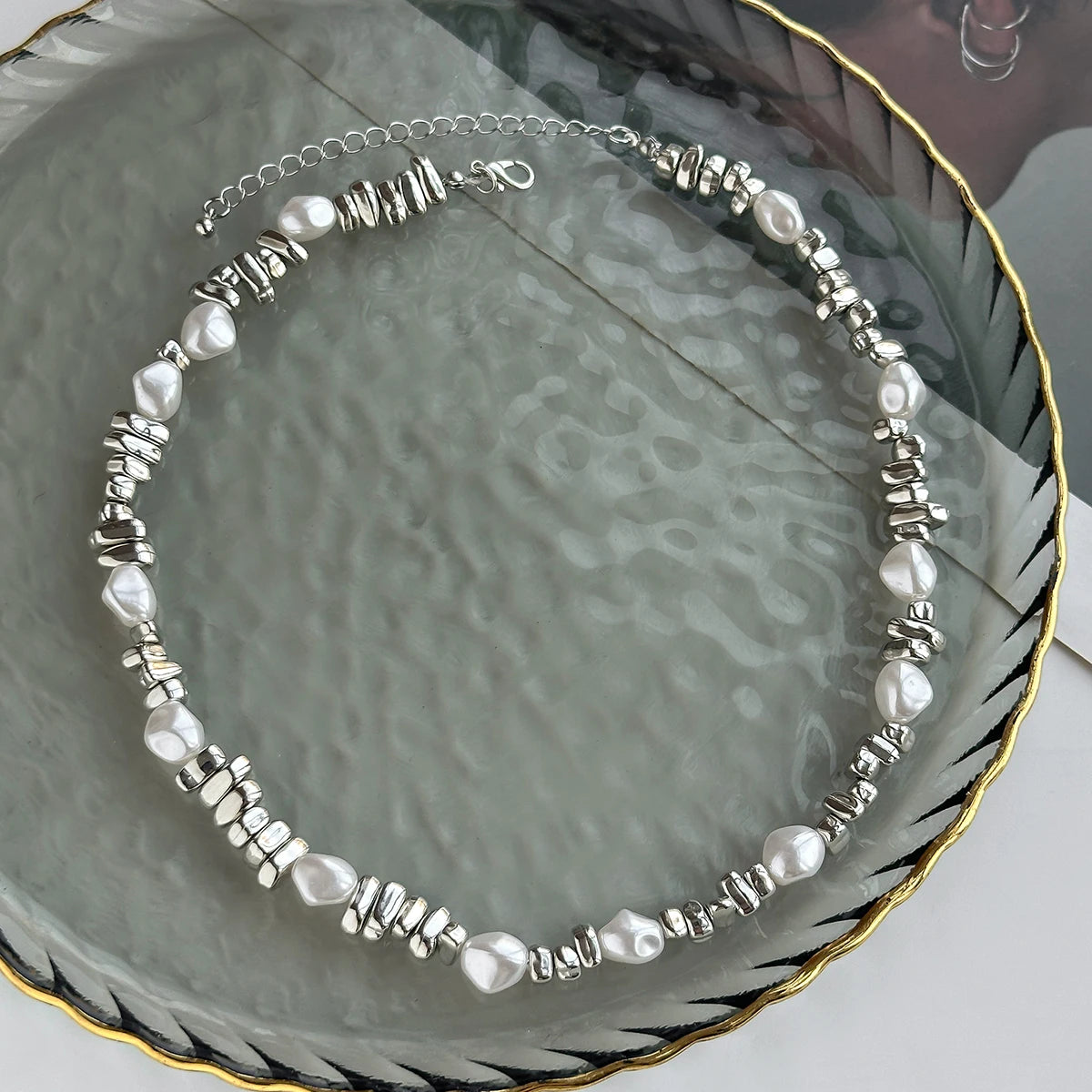 Sovict Retro Pearl Bead Choker