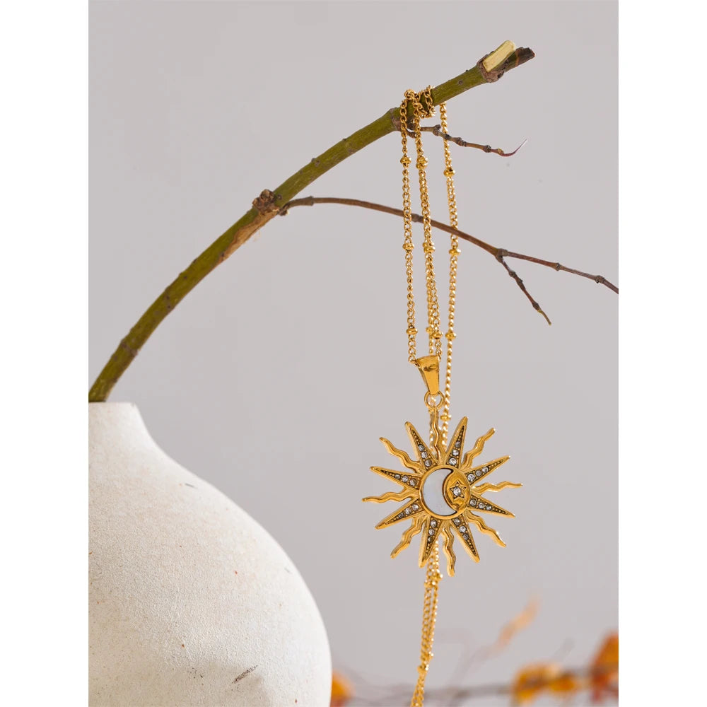 Sovict Celestial Shell Pendant Necklace