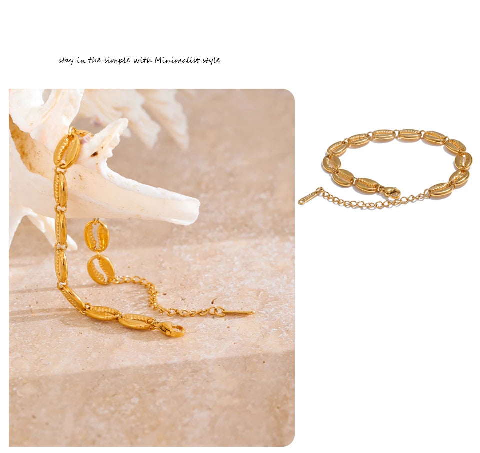 Sovict Golden Shell Charm Bracelet