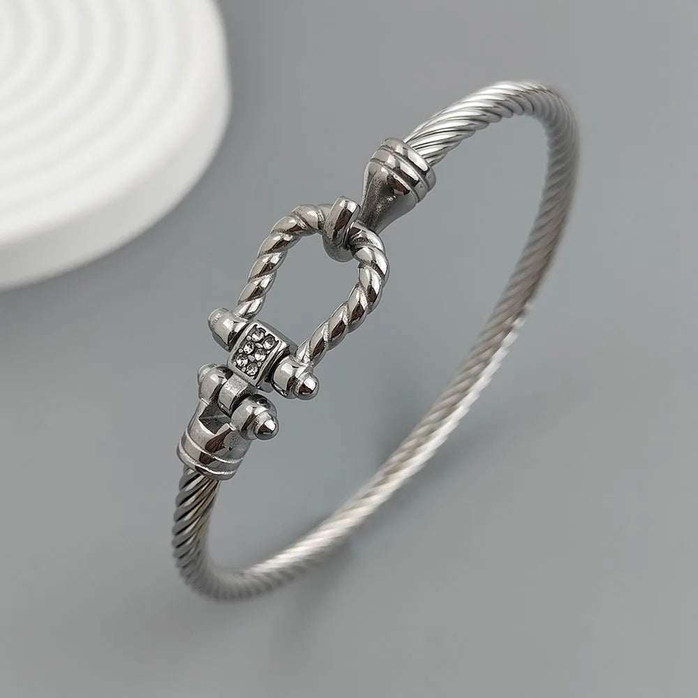 New steel wire button pattern horseshoe