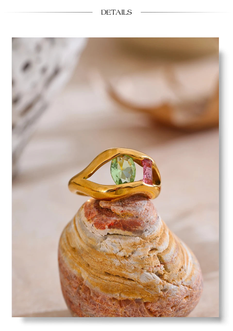 Sovict Crystal Kiss Ring