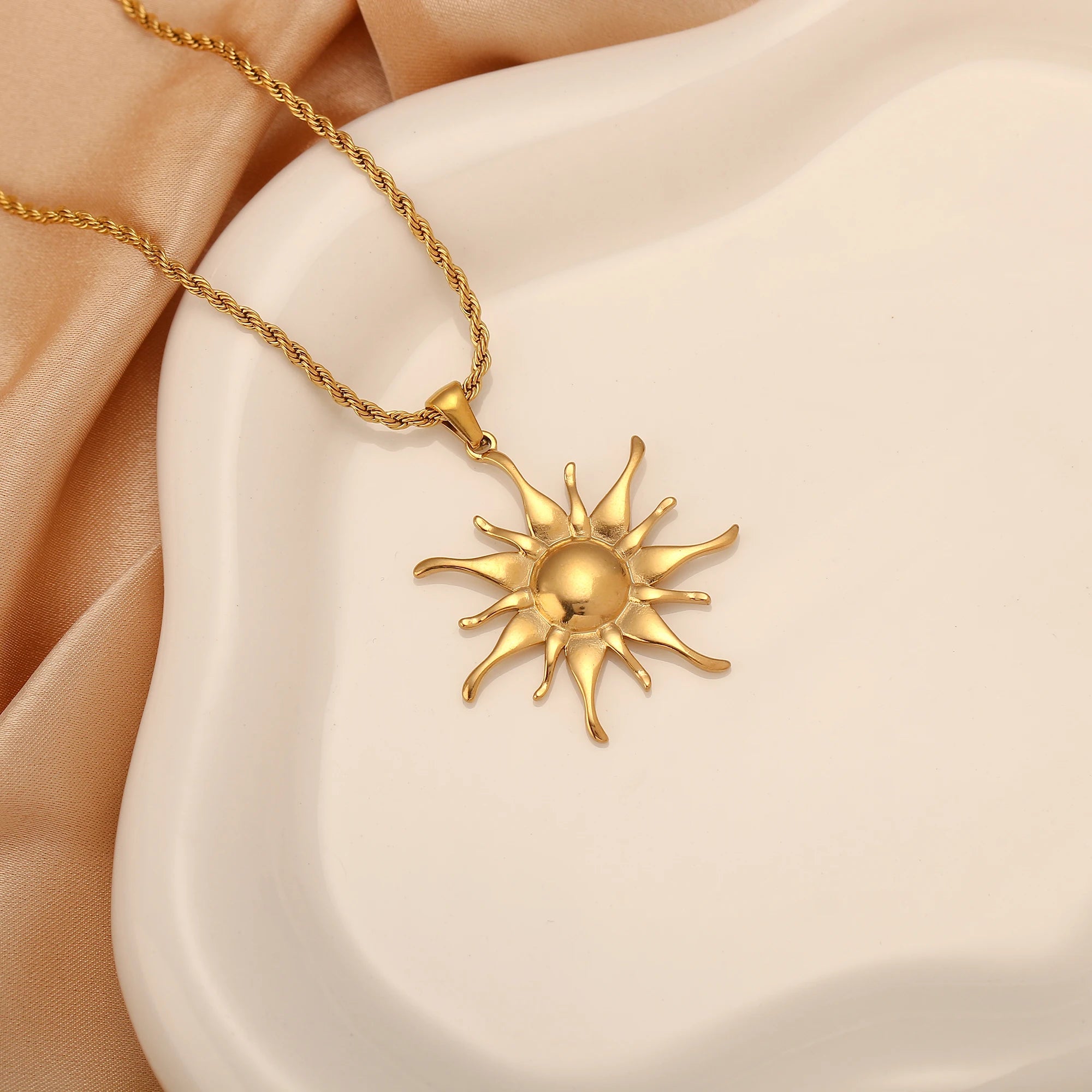 Sovict Coastal Charm Pendant Necklace