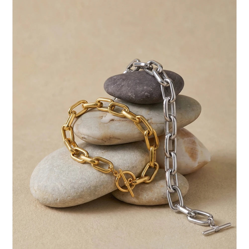 Sovict Sculpted Toggle Chain Bracelet