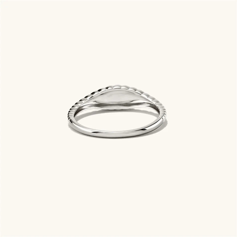 Sovict Croissant Tail Ring