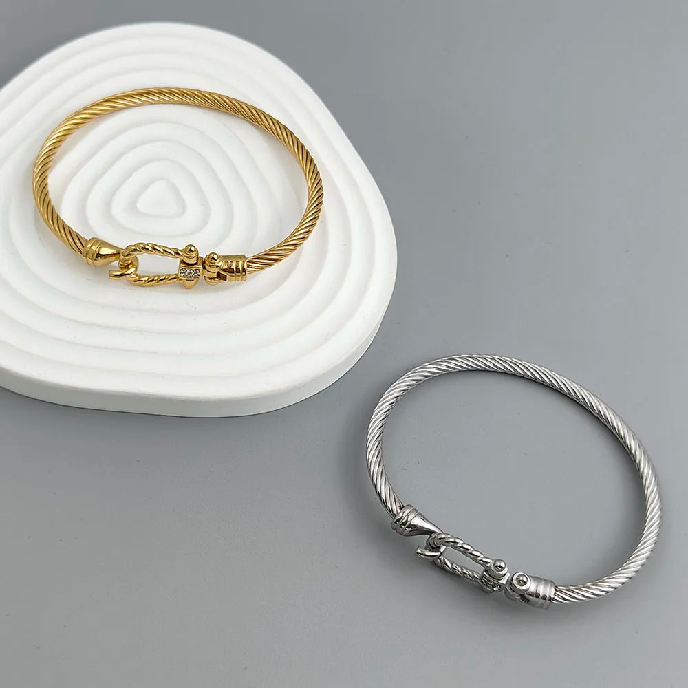 New steel wire button pattern horseshoe