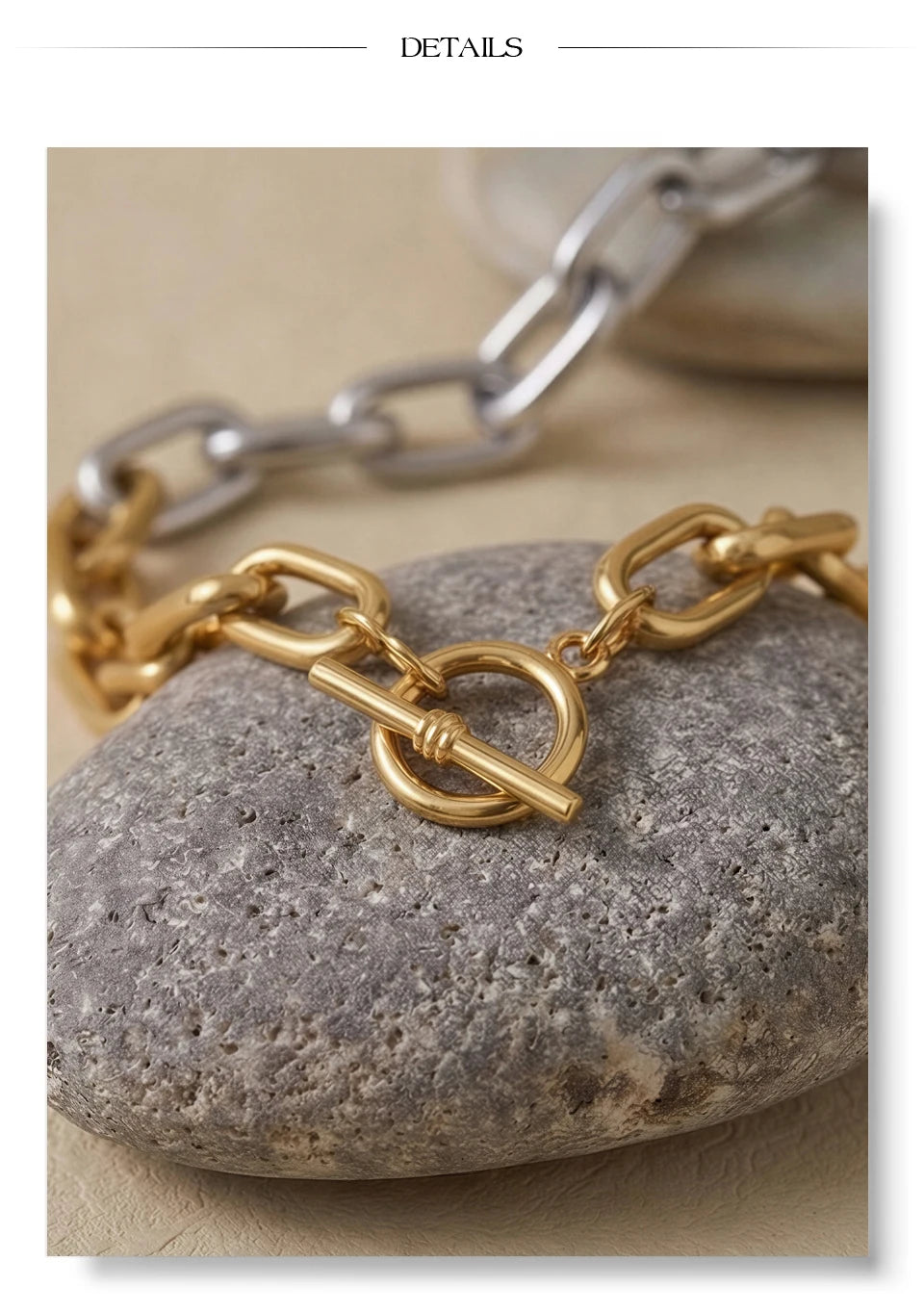 Sovict Sculpted Toggle Chain Bracelet