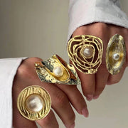 Sovict Sculpted Bloom Ring Set