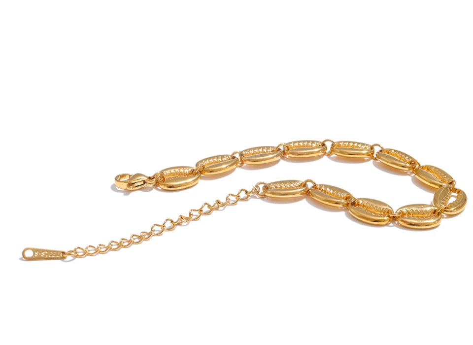 Sovict Golden Shell Charm Bracelet