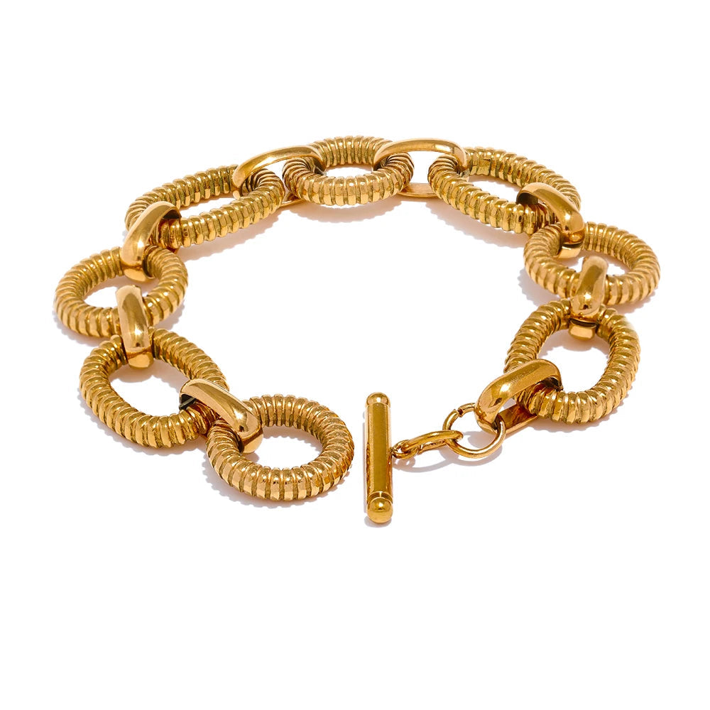 Sovict Oval Link Toggle Bracelet