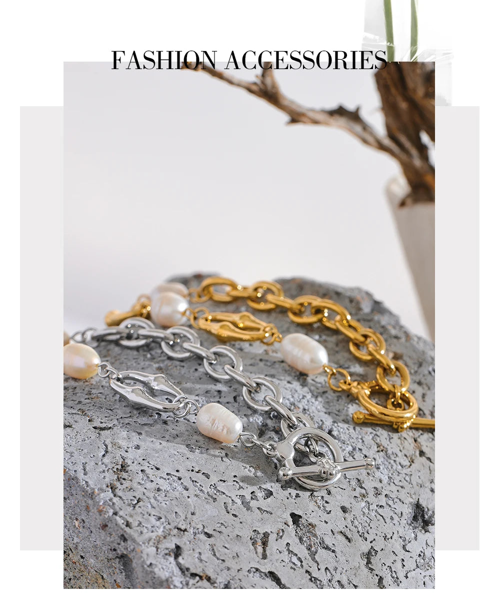 Sovict Pearl Link Toggle Bracelet
