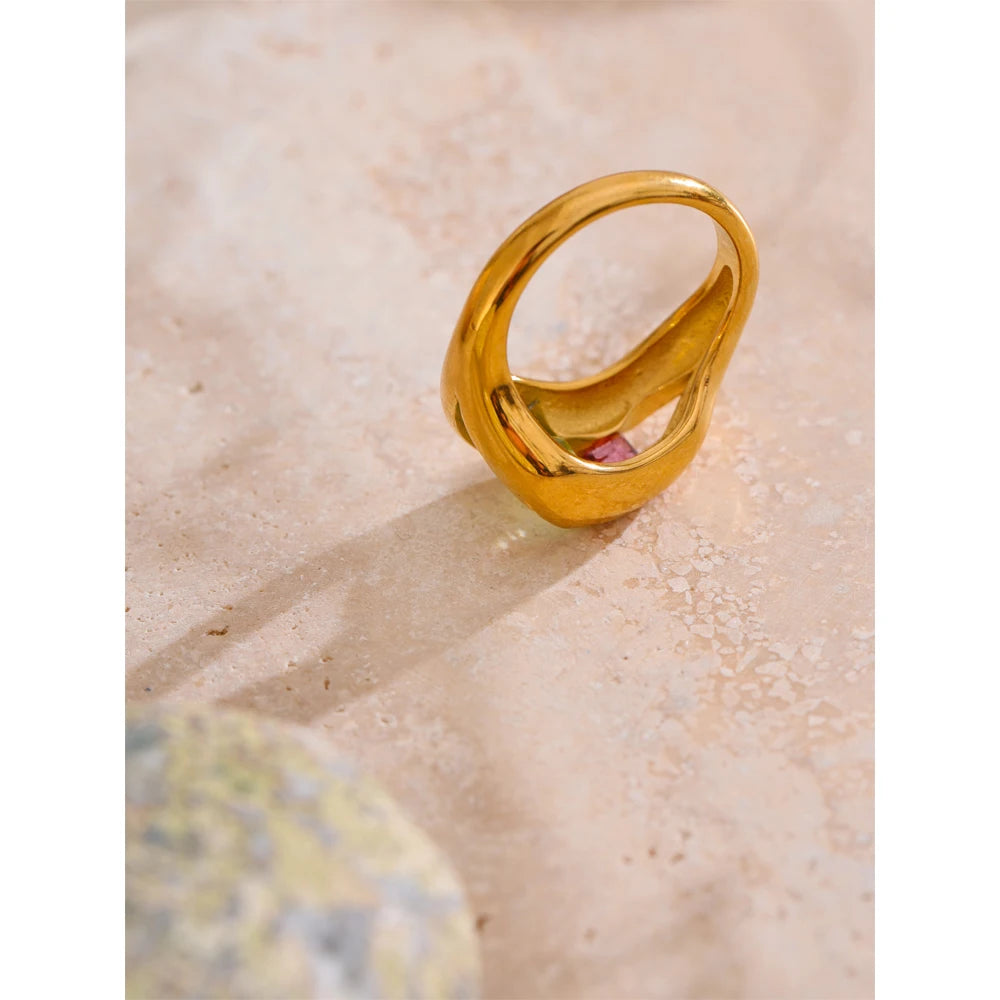 Sovict Crystal Kiss Ring