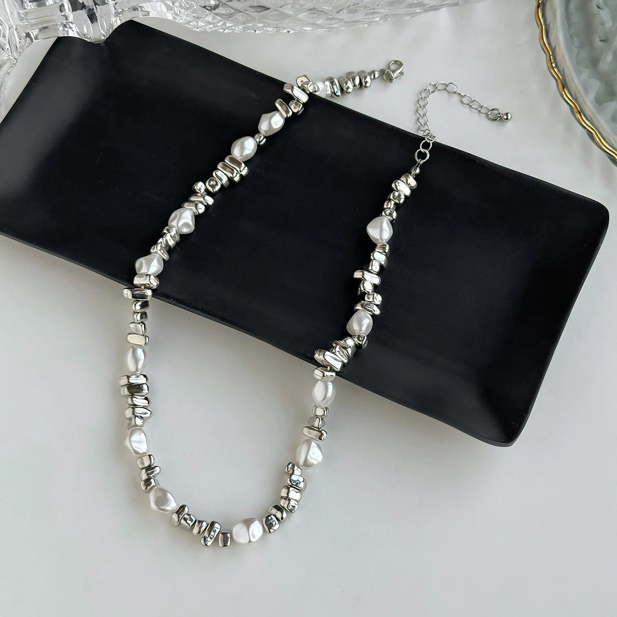 Sovict Retro Pearl Bead Choker