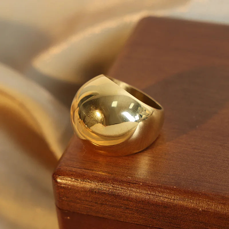Oval Chunky Statement Ring in 18K Gold Stainless Steel