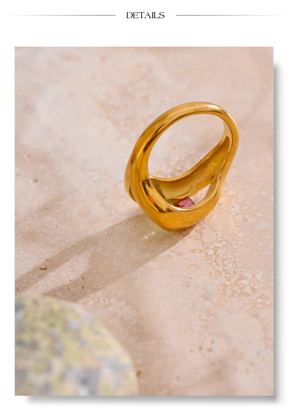 Sovict Crystal Kiss Ring