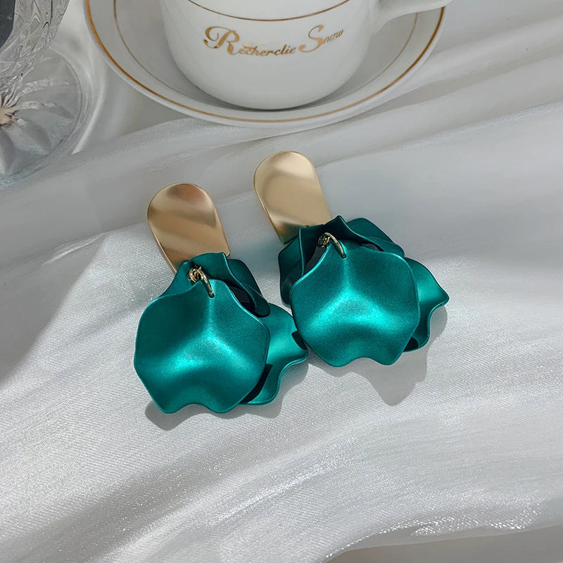 Stylish Multicolored Flower Earrings – Delicate Petal Tassel Studs for Women