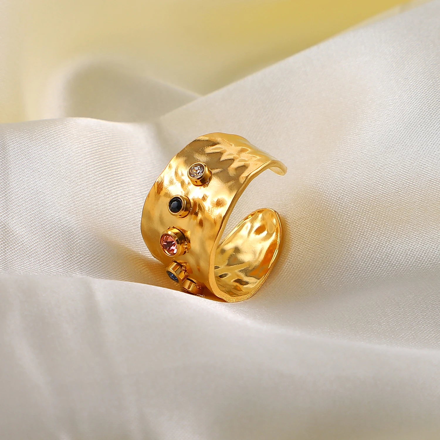 Uworld Colorful Cubic Zircon CZ Stone Crystal Wide Band Jewelry Women Stainless Steel Waterproof 18K Gold Plated Statement Rings