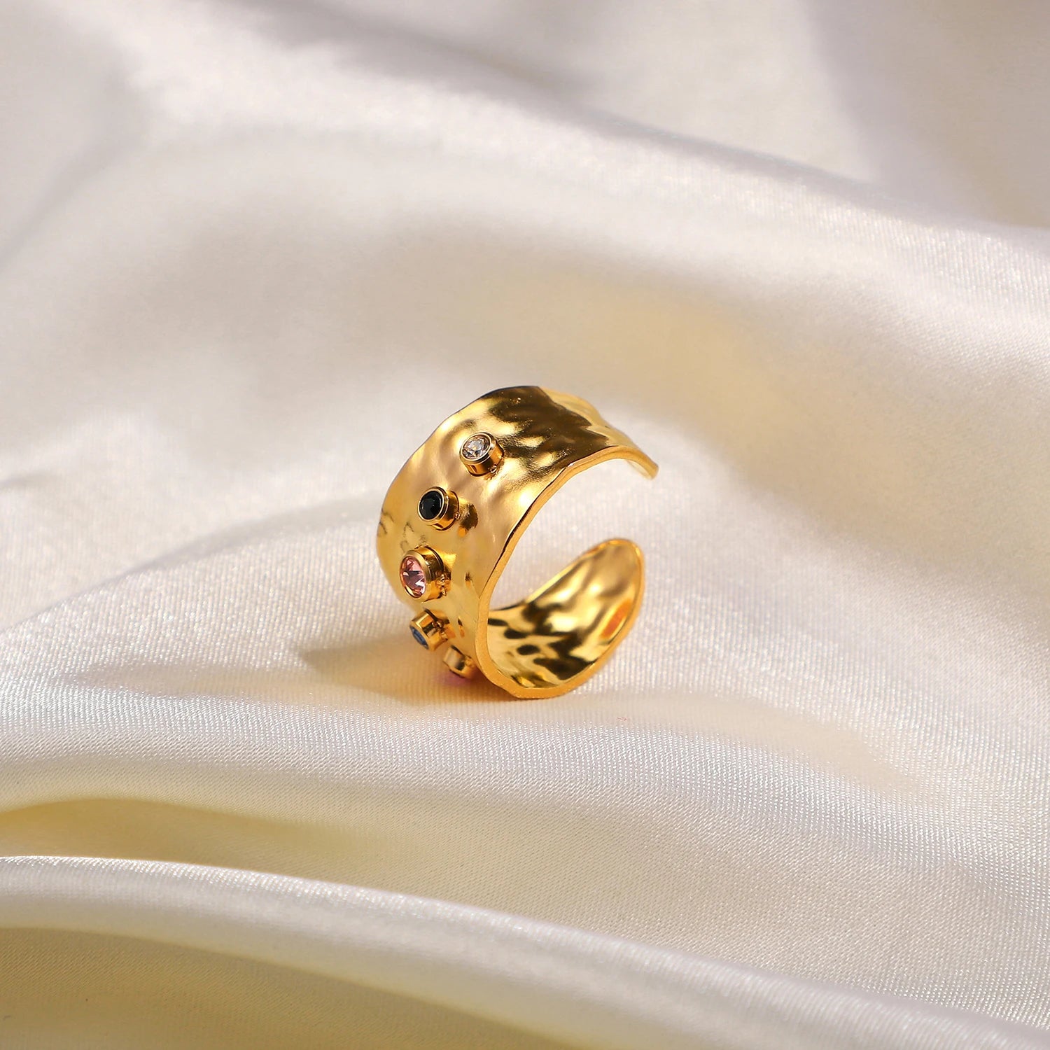 Uworld Colorful Cubic Zircon CZ Stone Crystal Wide Band Jewelry Women Stainless Steel Waterproof 18K Gold Plated Statement Rings